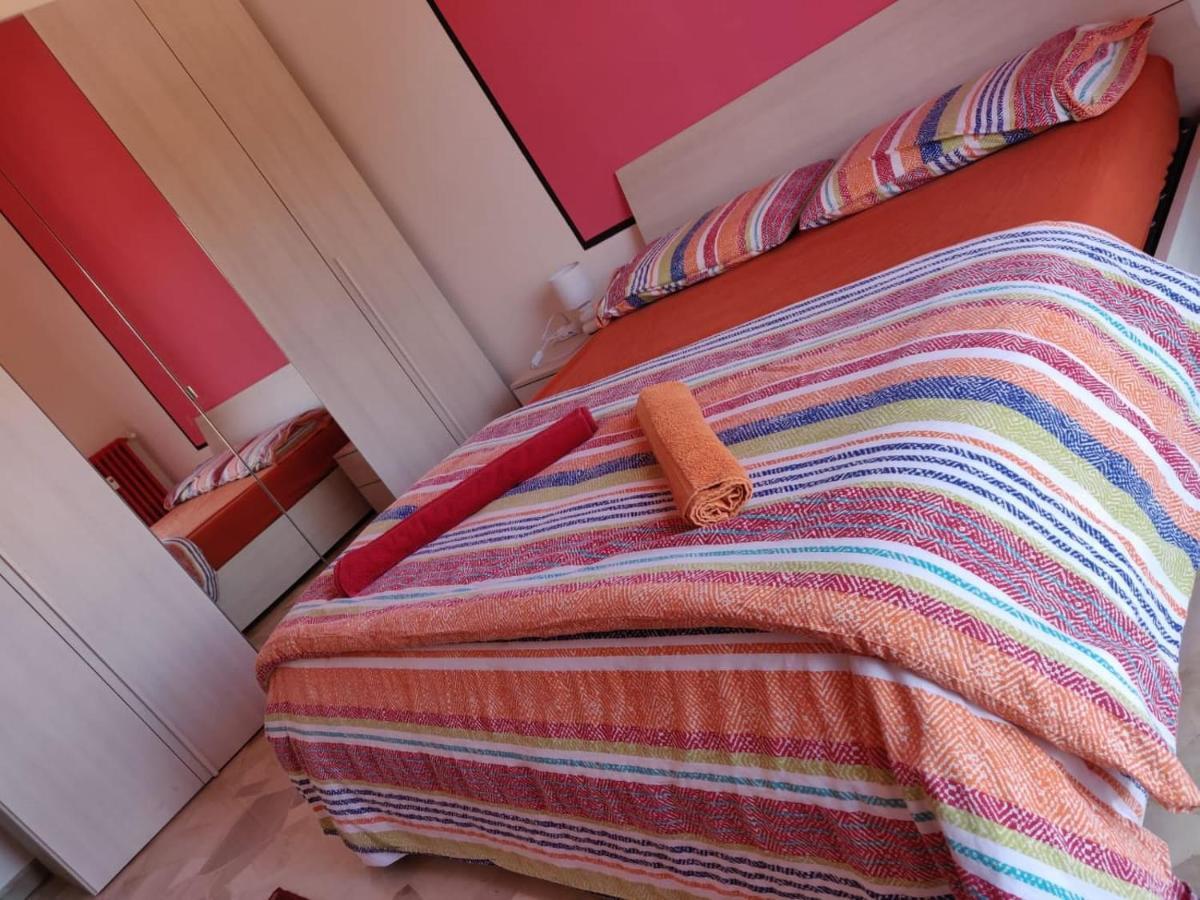 Helloguesthouse Olgiate Comasco Екстериор снимка